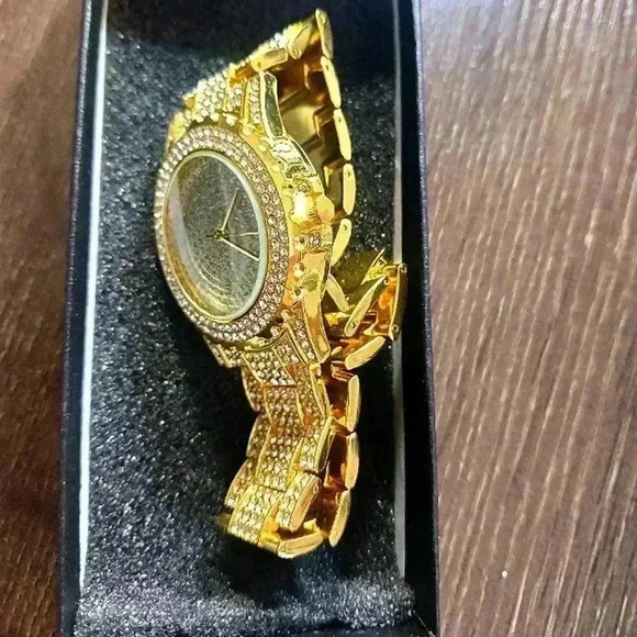 Gold toned rhinestone watch for men - Picture 3 of 6